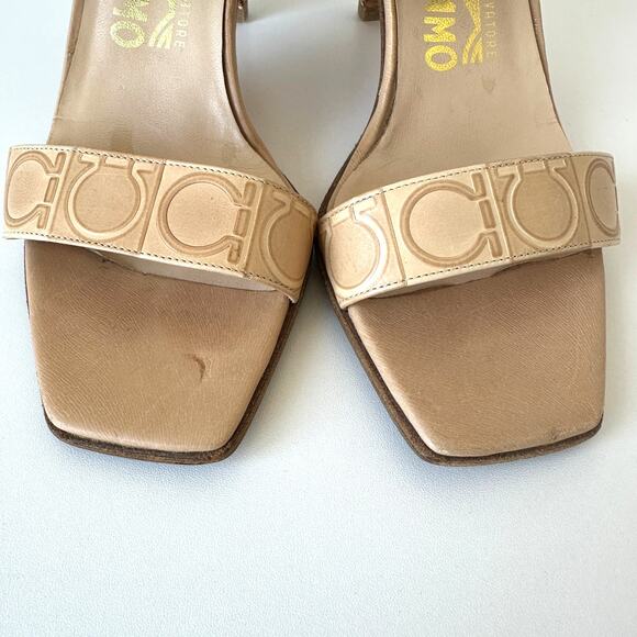 Vintage Salvatore Ferragamo Gancini Leather Strap Heel Sandal Size 7 B - Picture 7 of 16
